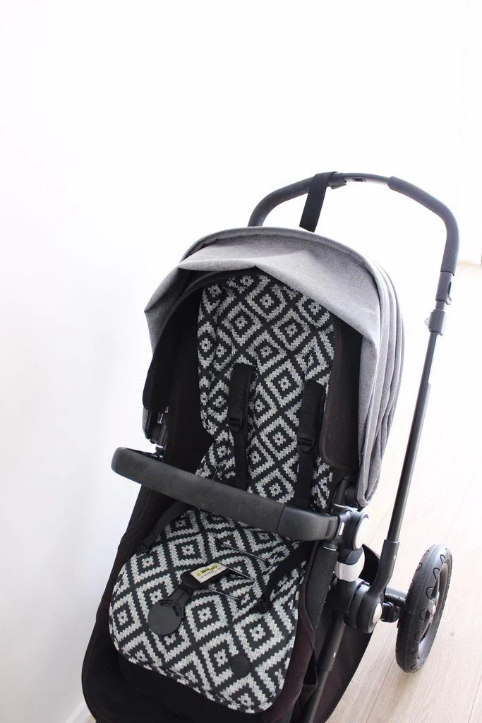 Aztec Chevron Peat Stroller Seat Liner By OiOi 4 Aztec Chevron Peat Stroller Seat Liner By OiOi - Image 2