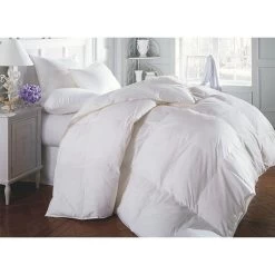 50/50 White Goose Down & Feather Quilt