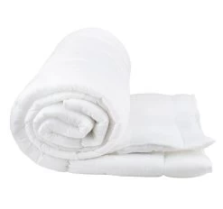 Villa Polyester 305GSM Quilt By Bambury