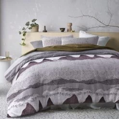 Bulla Burgundy Jacquard Quilt Cover Set By Accessorize