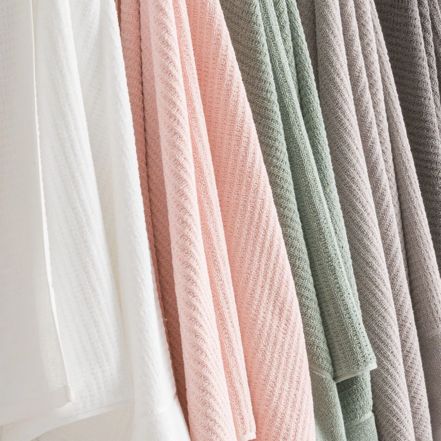 Cambridge 650 GSM Textured 4 Pack Bath Sheet By Renee Taylor 3 Cambridge 650 GSM Textured 4 Pack Bath Sheet By Renee Taylor