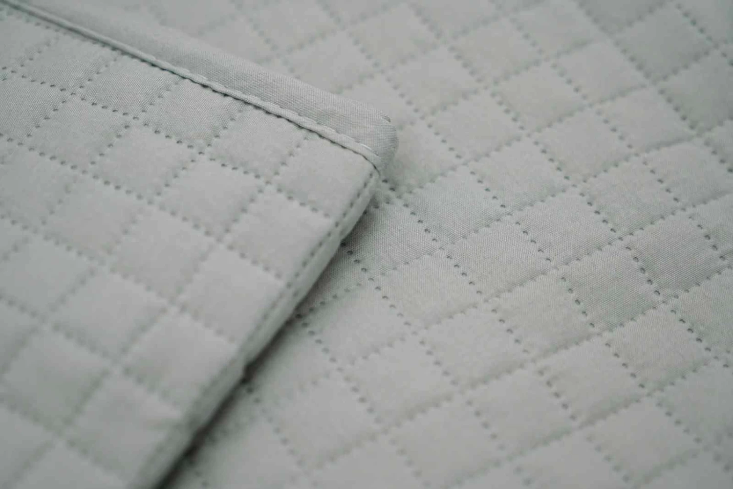 7 Piece Premium Hotel Collection Queen Comforter Set By Kingtex 9 7 Piece Premium Hotel Collection Queen Comforter Set By Kingtex - Image 7