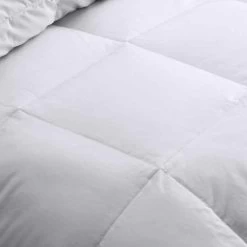 100% Goose Down Fibre Quilt 8 100% Goose Down Fibre Quilt -Bedding Store dreamaker 100 goose down fibre quilt 1668308 01