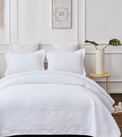 Embroidered Vivid White Bedspread Set By Classic Quilts